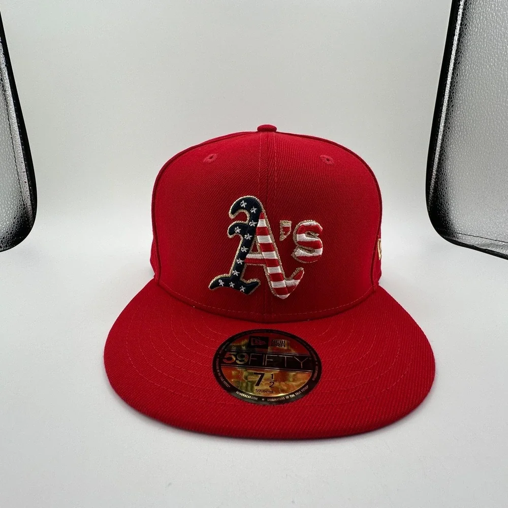 Oakland Athletics New Era Fourth of July 59FIFTY Fitted Hat Size 7 1/2 Red NEW